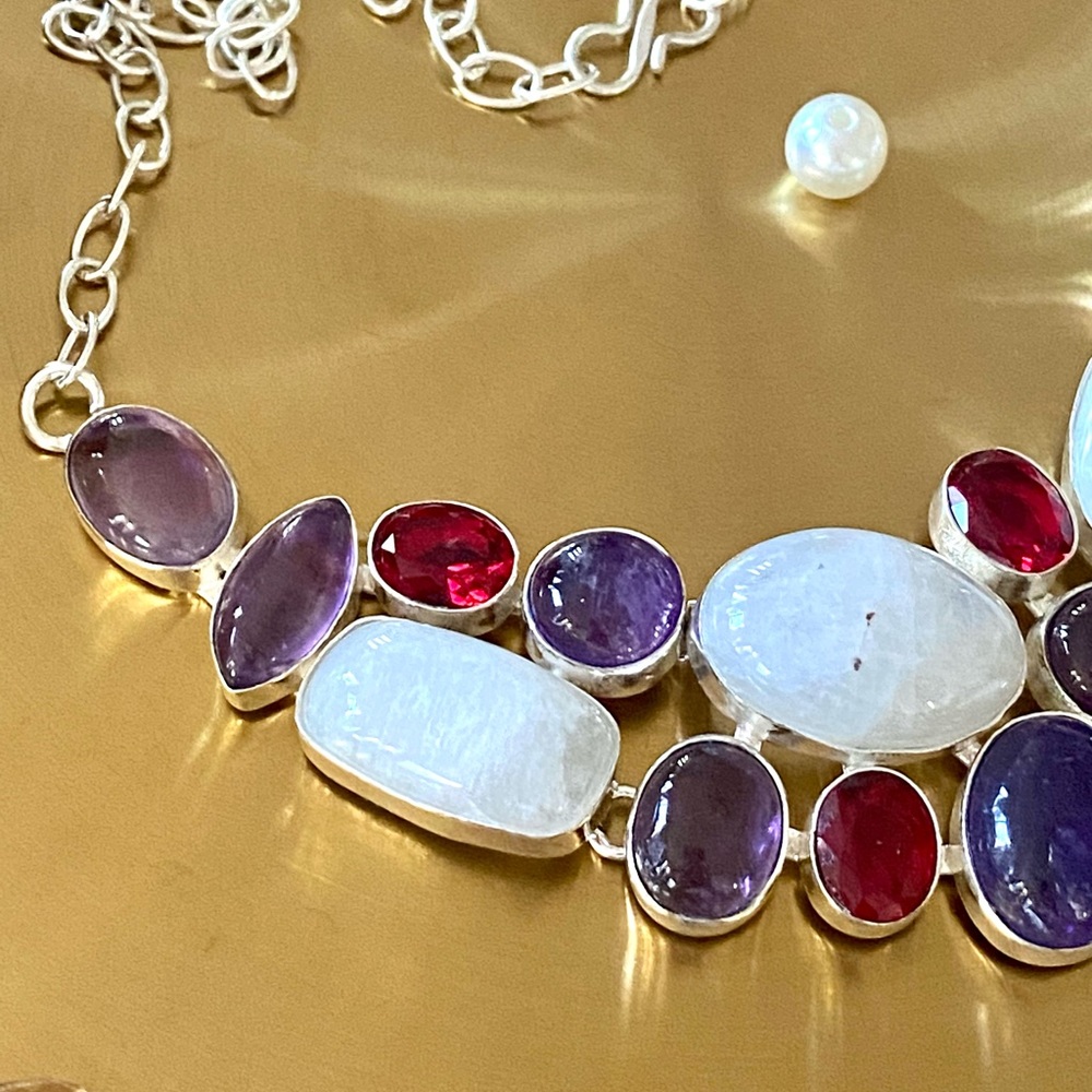 Rainbow Moonstone, Amethyst And Garnet Cluster Necklace - Picture 4 of 13